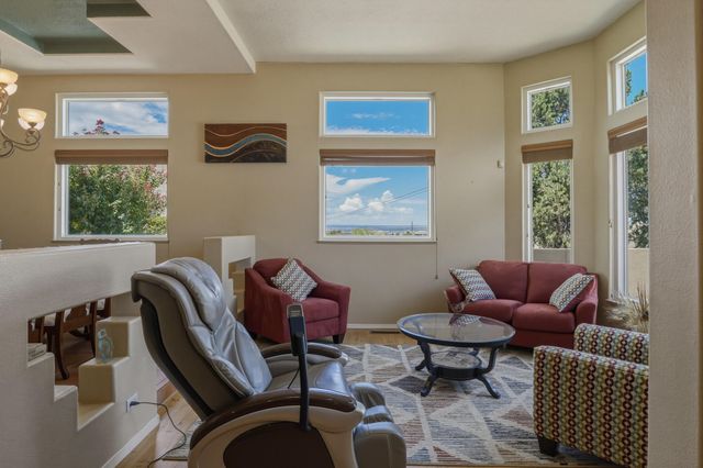 9174 Signal Avenue NE, Albuquerque, NM 87122