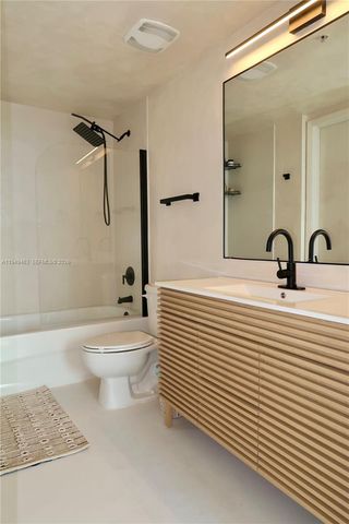 1861 NW S River Drive 2505, Miami, FL 33125