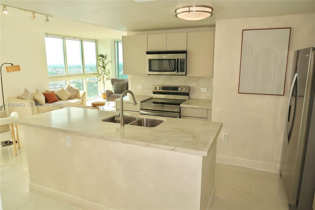 1861 NW S River Drive 2505, Miami, FL 33125