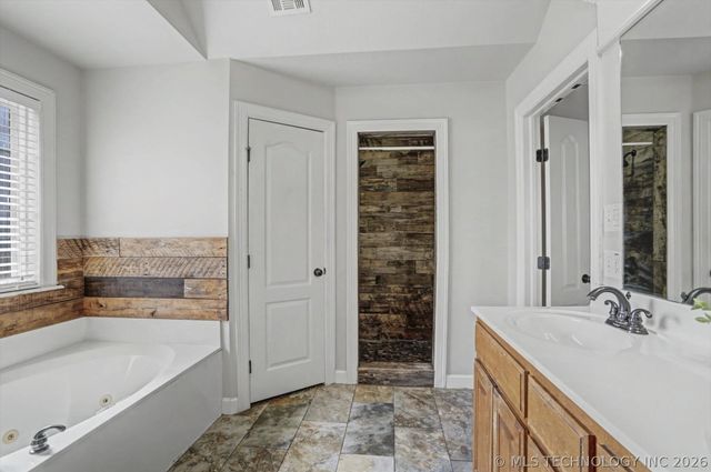 26356 E 114th Place S, Coweta, OK 74429