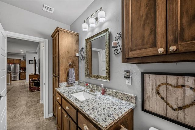 207 Lyla Glen Drive, Washington, OK 73093