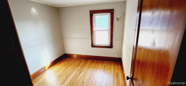 22301 Park Street, Dearborn, MI 48124