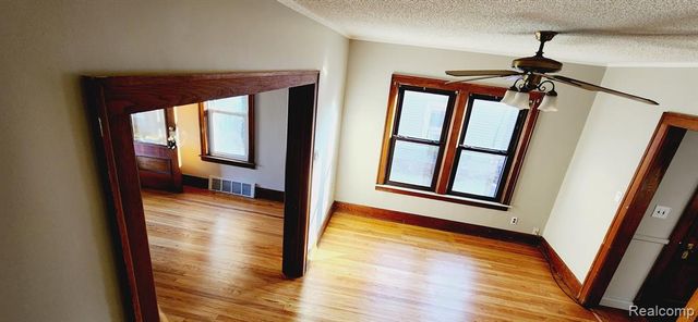 22301 Park Street, Dearborn, MI 48124