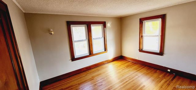 22301 Park Street, Dearborn, MI 48124