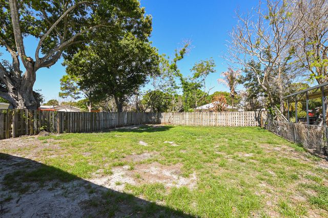 1814 Miami Court, Fort Pierce, FL 34950