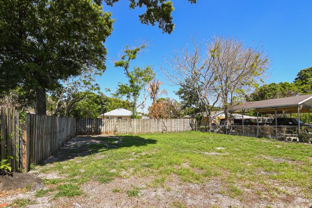 1814 Miami Court, Fort Pierce, FL 34950