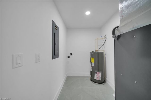 2801 42nd ST W, Lehigh Acres, FL 33971