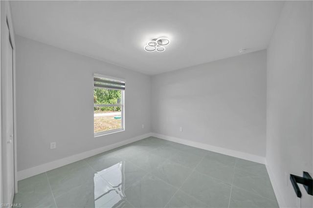 2801 42nd ST W, Lehigh Acres, FL 33971