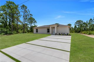 2801 42nd ST W, Lehigh Acres, FL 33971
