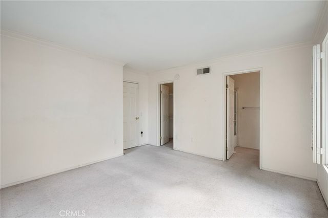 18100 Burbank 14, Tarzana, CA 91356