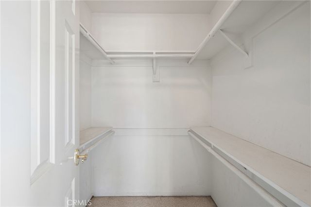 18100 Burbank 14, Tarzana, CA 91356