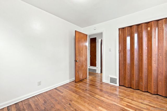 14457 Carlisle Street, Detroit, MI 48205