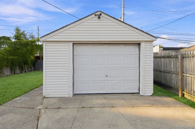 14457 Carlisle Street, Detroit, MI 48205