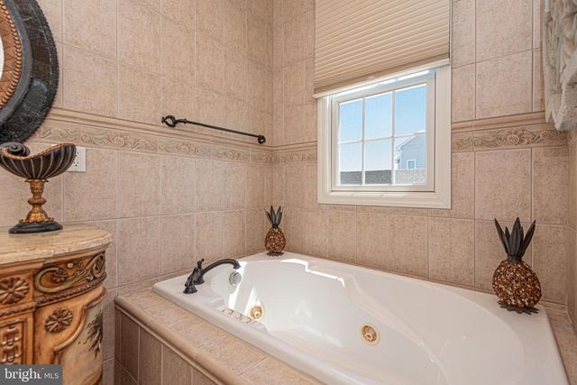10614 POINT LOOKOUT RD, Ocean City, MD 21842