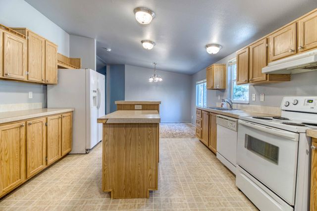 52084 Red Pine, La Pine, OR 97739