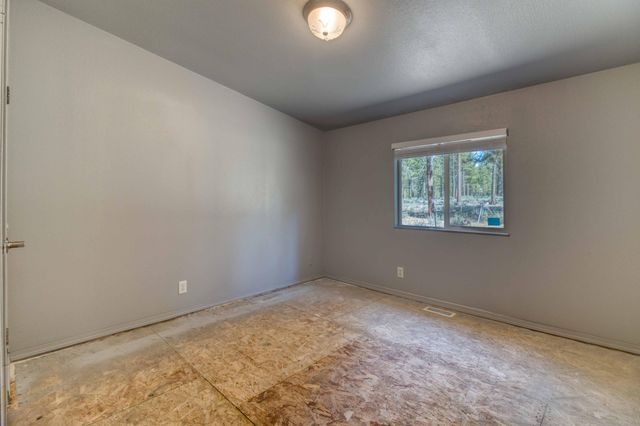 52084 Red Pine, La Pine, OR 97739