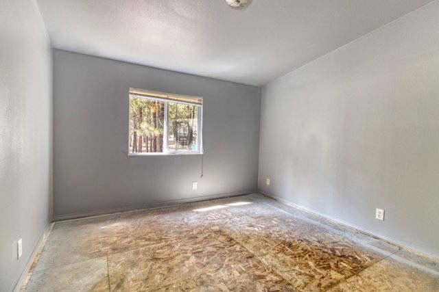 52084 Red Pine, La Pine, OR 97739