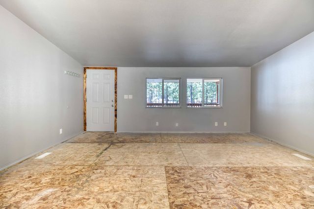 52084 Red Pine, La Pine, OR 97739
