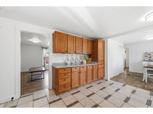 4060 WOOD Ave, Eugene, OR 97402