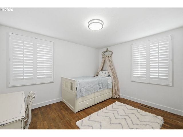 4060 WOOD Ave, Eugene, OR 97402