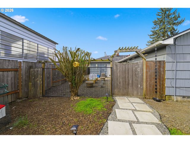 4060 WOOD Ave, Eugene, OR 97402