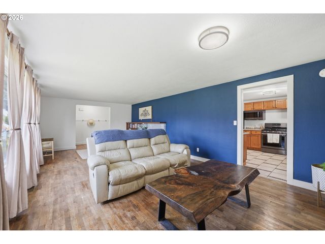 4060 WOOD Ave, Eugene, OR 97402