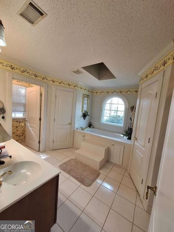 250 Weatherly Drive, Baxley, GA 31513