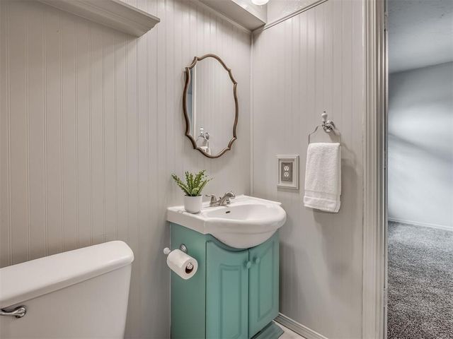 213 Elwood Drive, Edmond, OK 73013