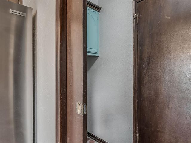 213 Elwood Drive, Edmond, OK 73013