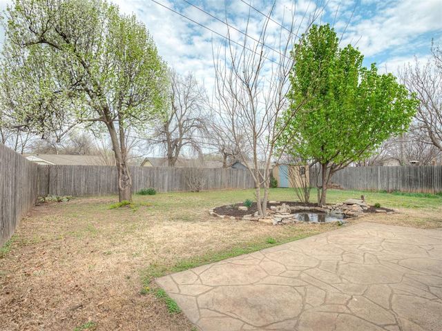213 Elwood Drive, Edmond, OK 73013