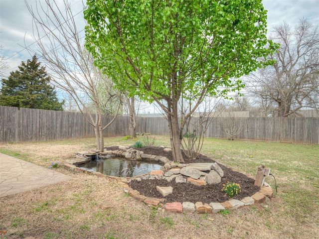 213 Elwood Drive, Edmond, OK 73013