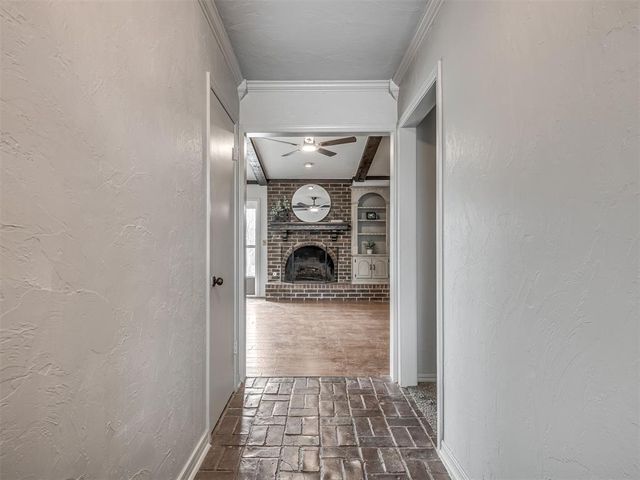 213 Elwood Drive, Edmond, OK 73013