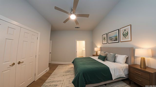 330 E Carson St Apt 1202, San Antonio, TX 78208