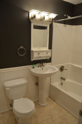 1N037 Ethel Street, Wheaton, IL 60187