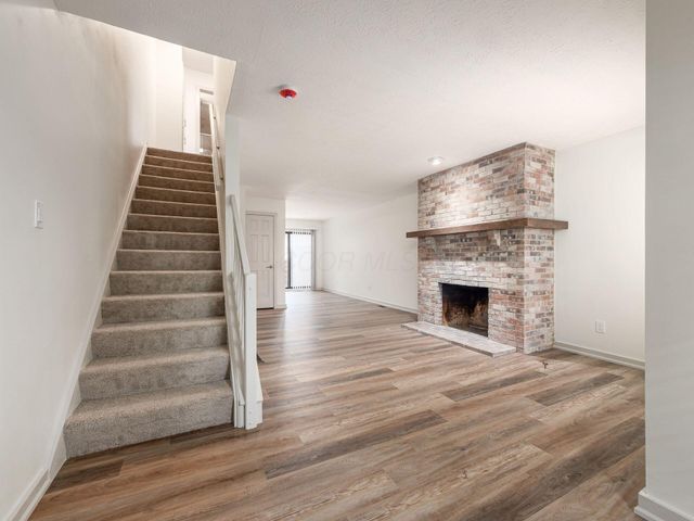 428 Edinburgh Road, Dublin, OH 43017