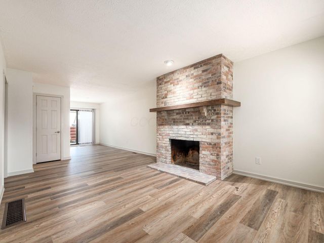 428 Edinburgh Road, Dublin, OH 43017