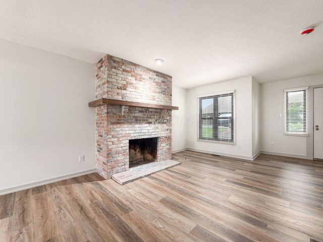 428 Edinburgh Road, Dublin, OH 43017