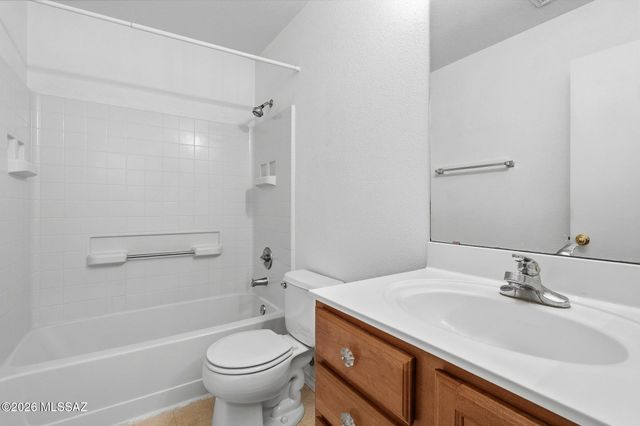 3334 N Sierra Springs Drive, Tucson, AZ 85712