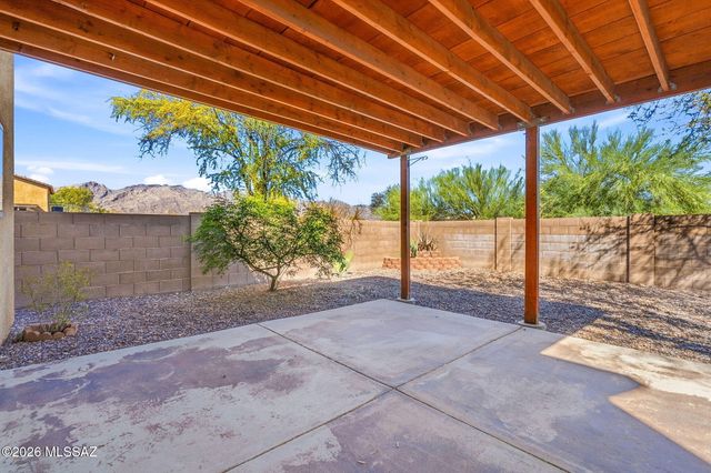 3334 N Sierra Springs Drive, Tucson, AZ 85712