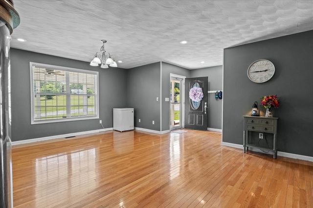 109 Bessie Clark Rd, Erin, TN 37061