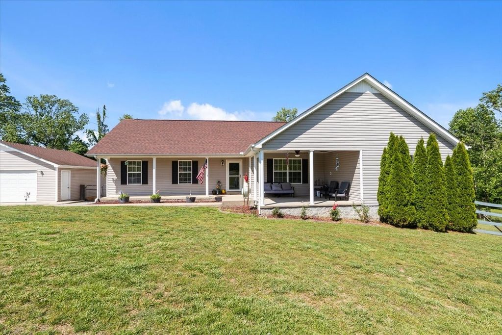 109 Bessie Clark Rd, Erin, TN 37061