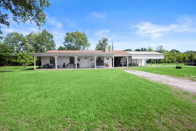 4856 N Fm 356, Onalaska, TX 77360
