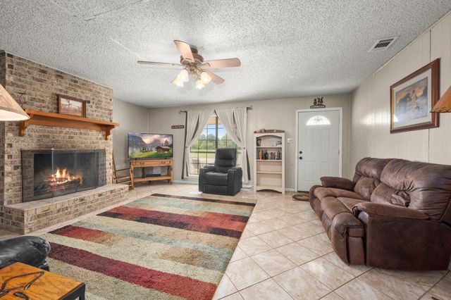 4856 N Fm 356, Onalaska, TX 77360