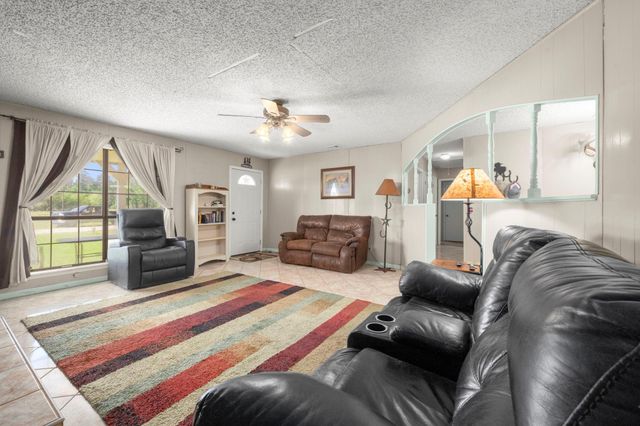 4856 N Fm 356, Onalaska, TX 77360