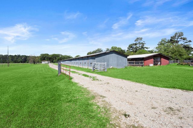 4856 N Fm 356, Onalaska, TX 77360