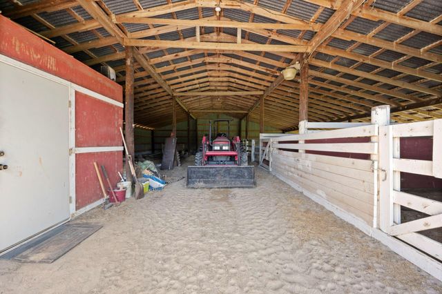4856 N Fm 356, Onalaska, TX 77360
