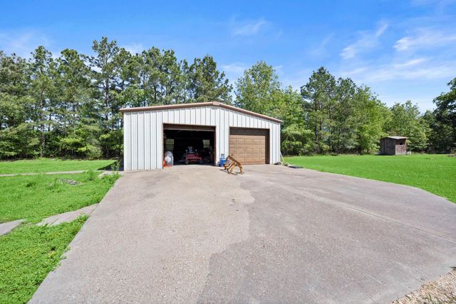 4856 N Fm 356, Onalaska, TX 77360