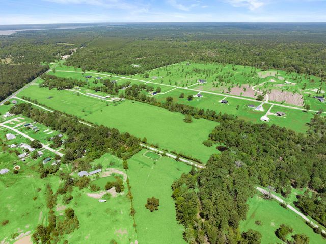 4856 N Fm 356, Onalaska, TX 77360