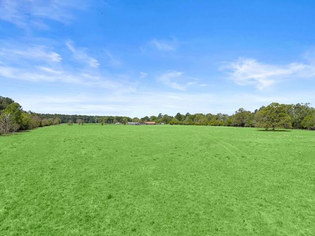 4856 N Fm 356, Onalaska, TX 77360