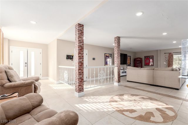 2940 South Bronco Street, Las Vegas, NV 89146